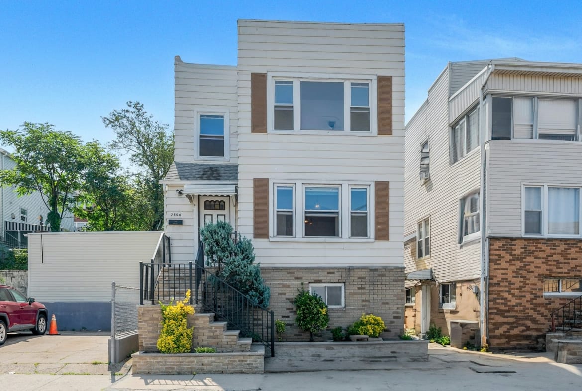 7506 Cottage Avenue North Bergen 2 Family For Sale